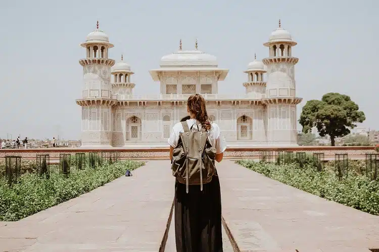 Traveler at Tomb of I'timād-ud-Daulah